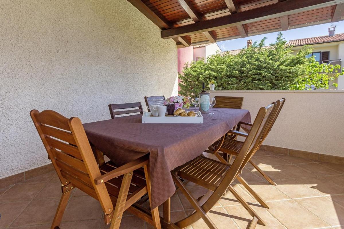 Villa Nada in Vinkuran  Pula Exterior foto